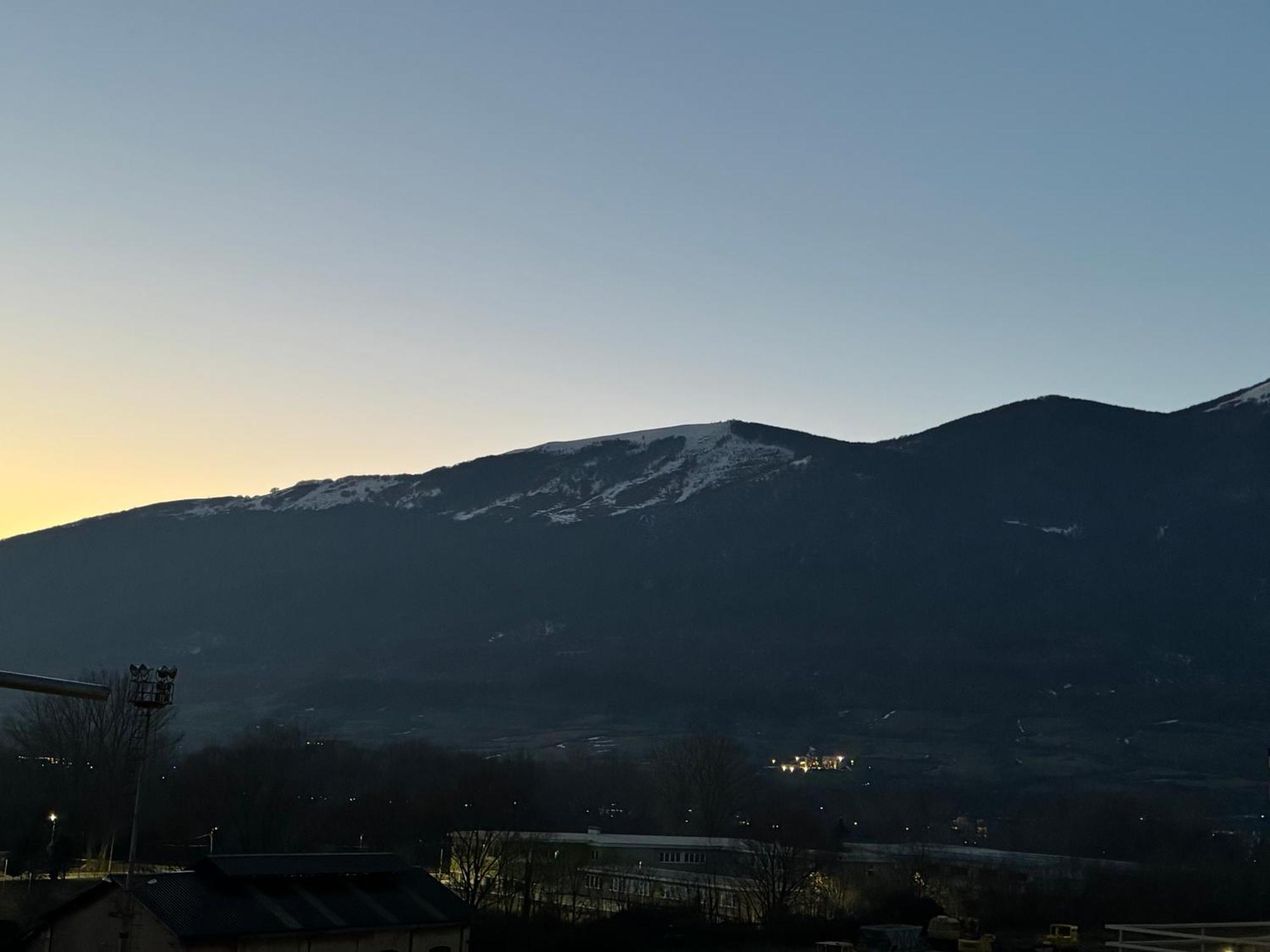 Attico - Terrazza Su Castello Apartman Castel di Sangro Kültér fotó